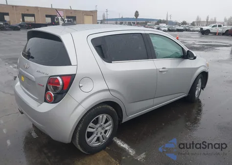 2015 Chevrolet Sonic Lt Auto из США, поврежденный, VIN 1G1JC6SBXF4126843